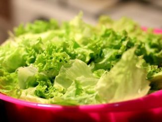 Lettuce Is … Void Of Nutrition? Perhaps, If You Eat The Wrong Kind